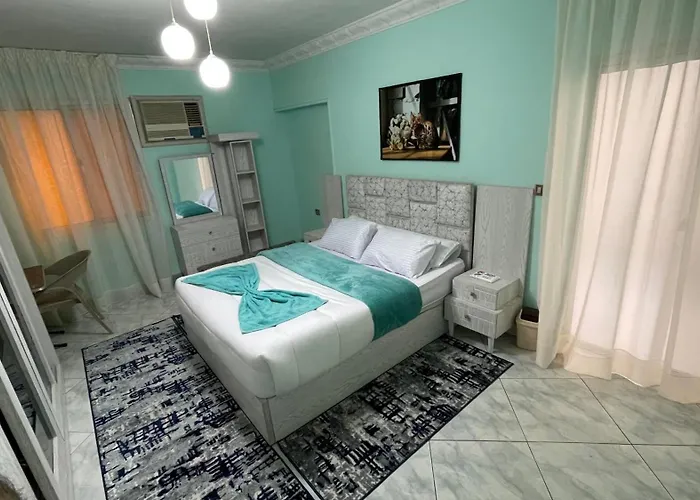 New Cozy Apartment 5 Minutes Away From Cairo Airport And All Amenties