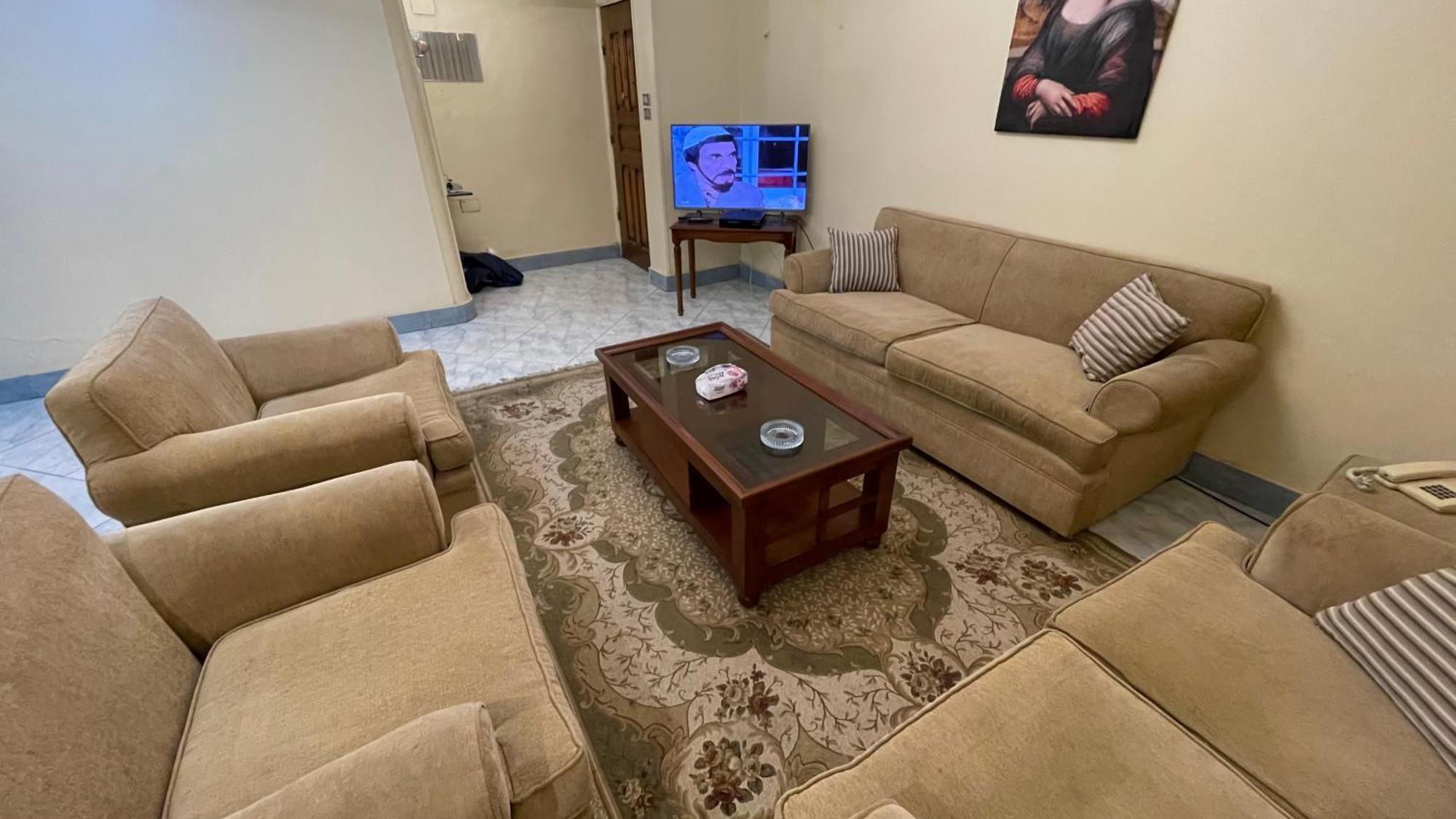 Daire New Cozy 5 Minutes Away From Airport And Amenties Kahire