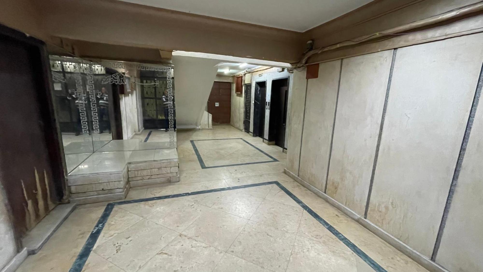 New Cozy 5 Minutes Away From Airport And Amenties Daire Kahire